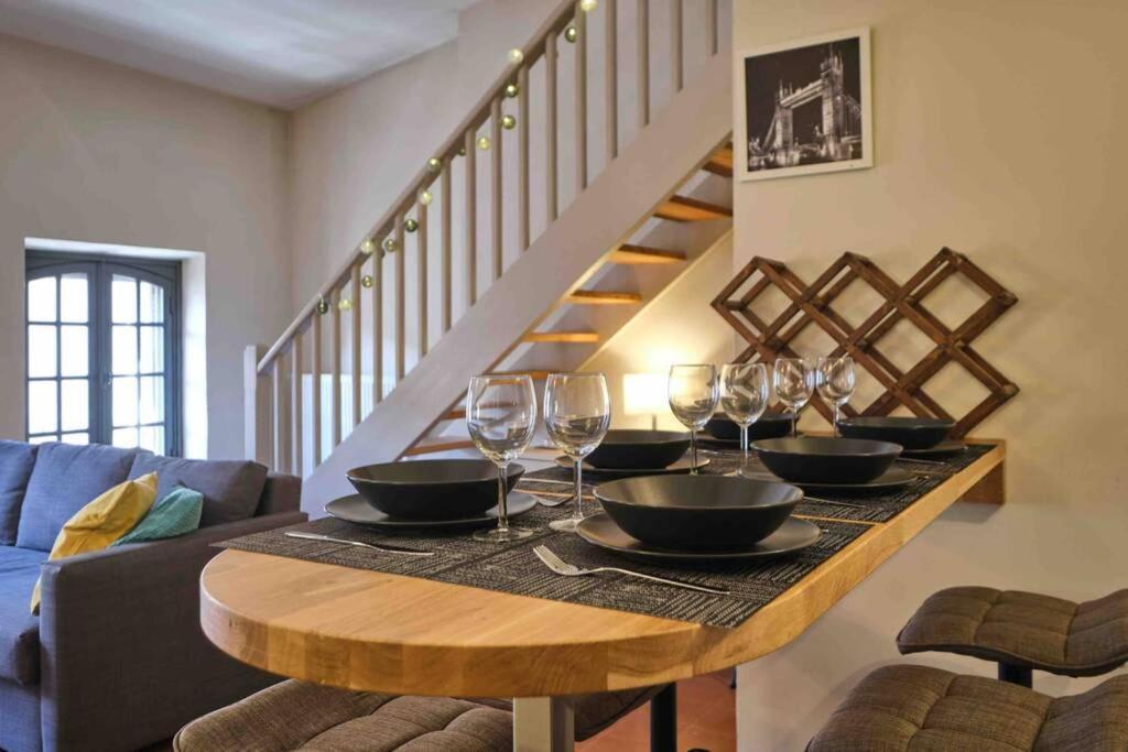 Centre Ville Appartement 75M2, Avec 3 Chambres Carcassonne Eksteriør bilde